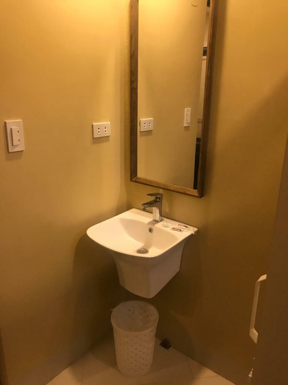 Babylon Oslob Coast Guesthouse Экстерьер фото