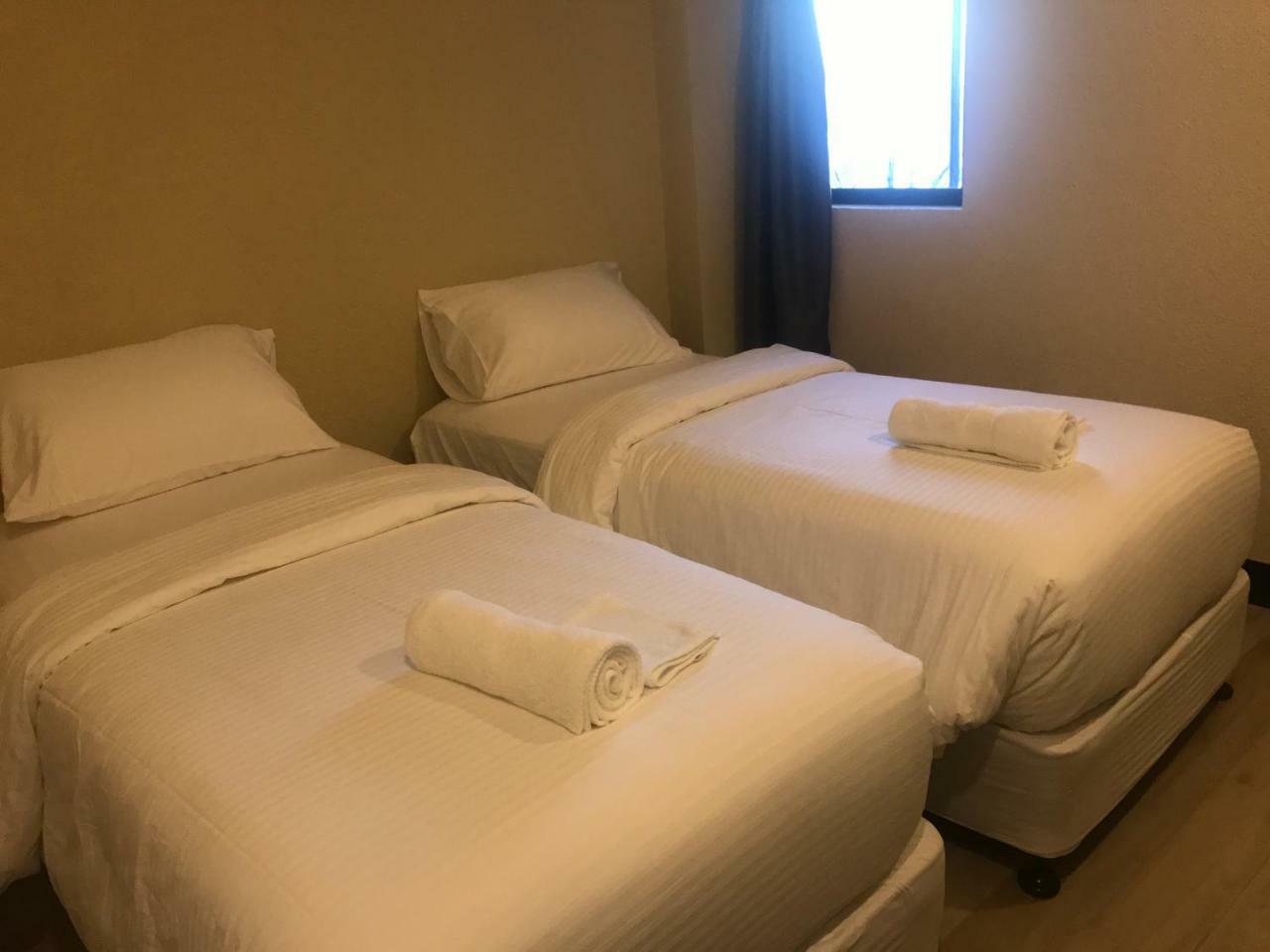 Babylon Oslob Coast Guesthouse Экстерьер фото